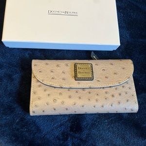 Beautiful Dooney & Bourke Ostrich wallet.